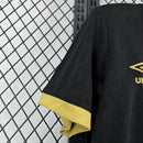 Camisa Pronta Entrega West Ham Edição Black 2025/26 - Umbro Torcedor Masculina - Preta/Dourado