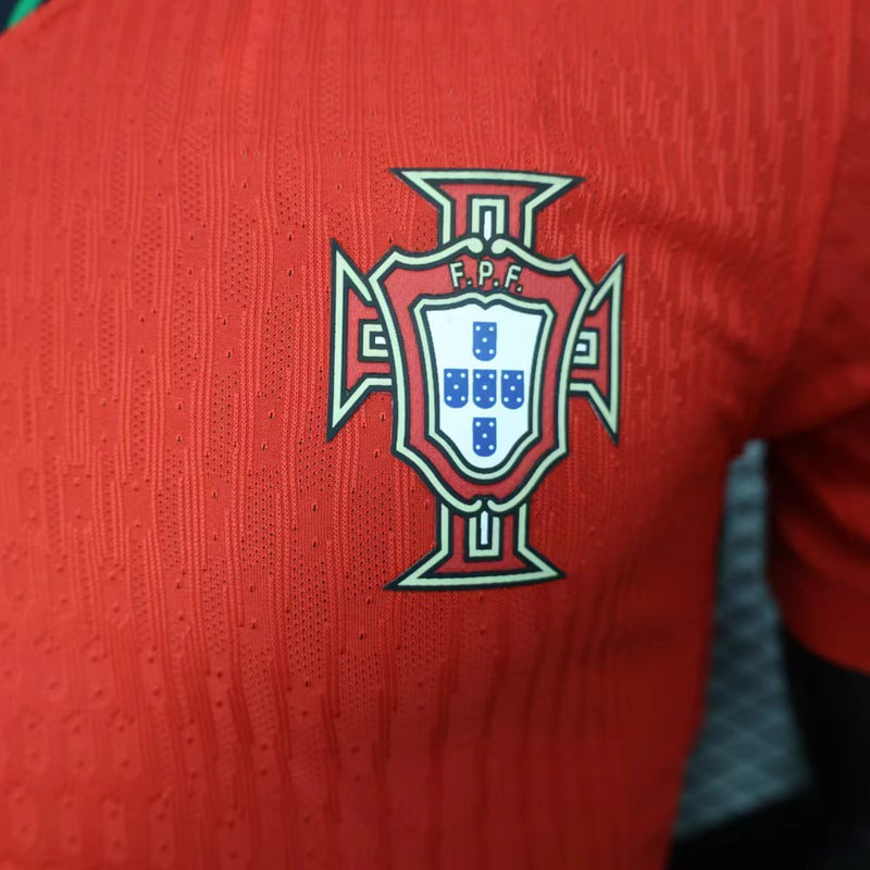 Camisa Seleção Portugal Home 2024/25 - Nike Jogador Masculina - Vermelha/Verde