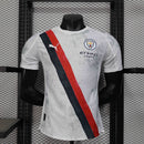 Camisa Manchester City Away 2025/26 - Puma Jogador Masculina - Branca/Vermelha
