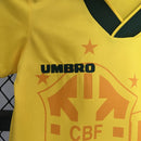Conjunto Kit Infantil Seleção Brasil Home 1993/94 - Umbro Retrô - Amarela/Azul