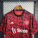 Camisa Manchester United Treino 2023/24 - Adidas Torcedor Masculina - Vermelha/Preta