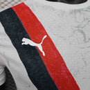 Camisa Manchester City Away 2025/26 - Puma Jogador Masculina - Branca/Vermelha