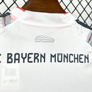 Conjunto Kit Infantil Bayern de Munique Away 2025/26 - Adidas Torcedor - Branca/Vermelha