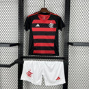 Conjunto Kit Infantil Flamengo Home 2025/26 - Adidas Torcedor - Preta/Vermelha