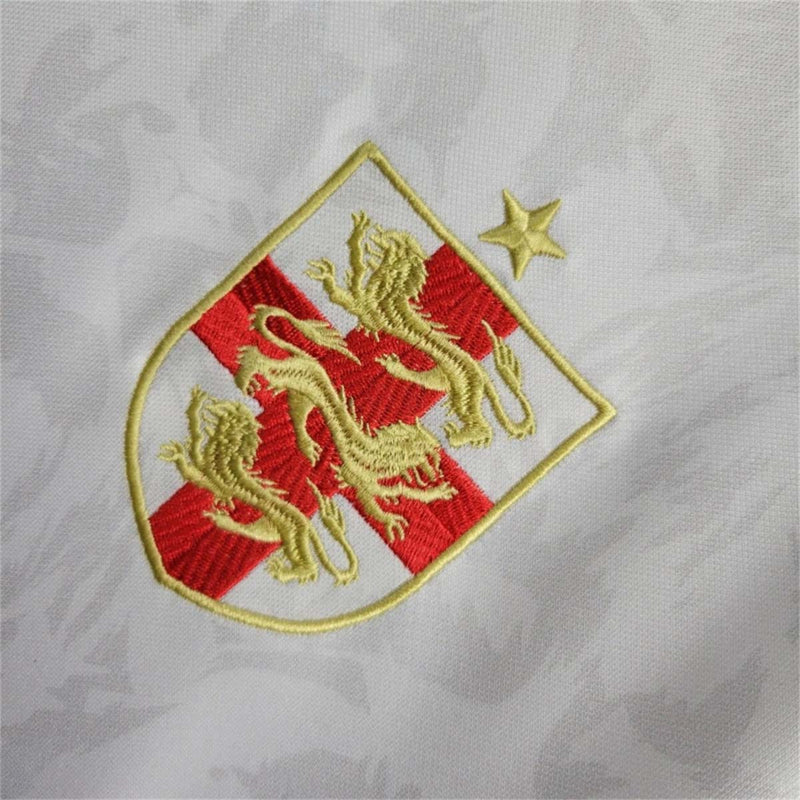 Camisa Seleção Inglaterra Edição Especial 2024/25 - Comma Torcedor Masculina - Branca/Vermelha