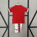 Conjunto Kit Infantil Manchester United Home 1998/99 - Umbro Retrô - Vermelha/Branca