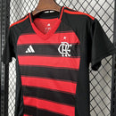 Conjunto Kit Infantil Flamengo Home 2025/26 - Adidas Torcedor - Preta/Vermelha