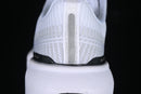 Tênis Nike Zoom X Invincible - Branco/Preto