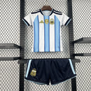 Conjunto Kit Infantil Seleção Argentina Home 2026/27 - Adidas Torcedor - Azul/Branca