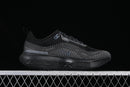 Tênis Nike Zoom X Invincible - Preto/Branco