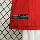 Conjunto Kit Infantil Manchester United Home 1999/00 - Umbro Retrô - Vermelha/Branca