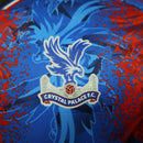 Camisa Crystal Palace Home 2024/25 - Jogador Masculina - Azul/Vermelha