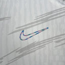 Camisa Barcelona Edição Especial 2025/26 - Nike Torcedor Masculina - Branca/Colorida