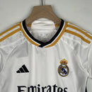 Conjunto Kit Infantil Real Madrid Home 2023/24 - Adidas Torcedor - Branca/Amarela