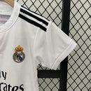 Conjunto Kit Infantil Real Madrid Home 2014/15 - Adidas Retrô - Branca/Preta