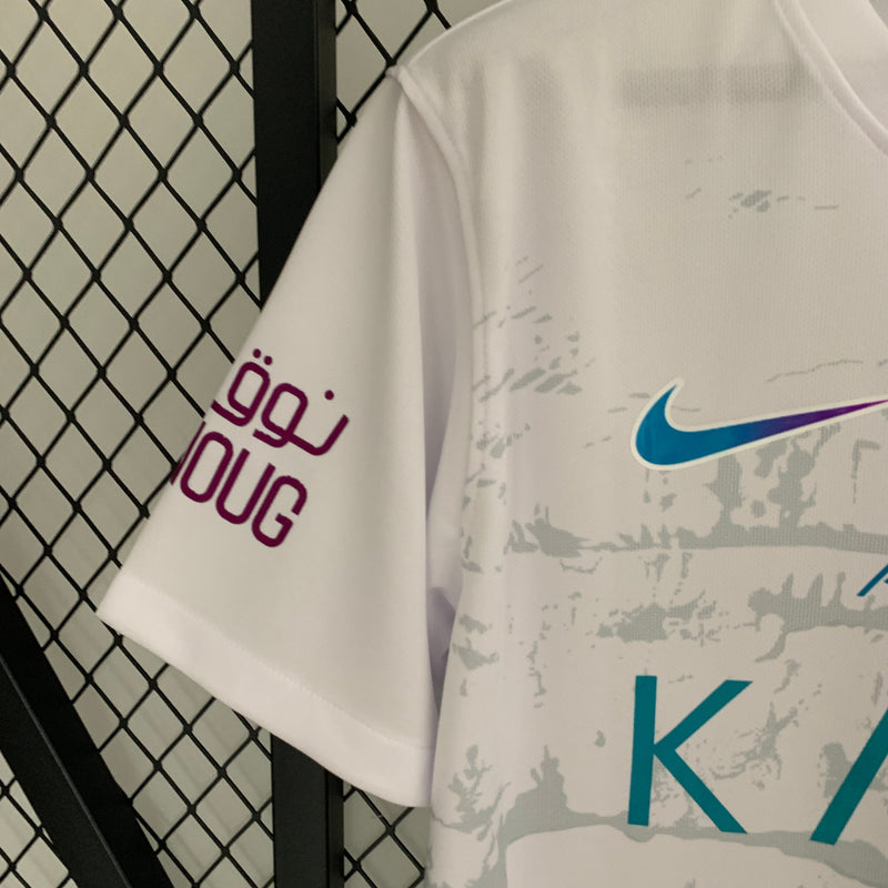 camisa-al-nassr-third-terceira-3-2023-24-nike-torcedor-masculina-branca-bcamisa-al-nassr-third-3-terceira-2023-24-nike-torcedor-masculina-masculino-azul-branco-branca-colorida-refletivel-cr7-cristiano-ronaldo-talisca-mane-kafd-aroya-arabia-saudita
ranco-azul-cr7-cristiano-ronaldo-arabia-saudita-aroya