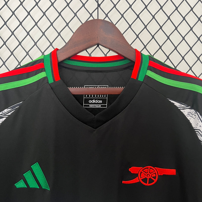 camisa-arsenal-away-reserva-2-2024-25-adidas-torcedor-masculina-verde-vermelha-vermelho-branco-branca-preto-preta-emirates-fly-better