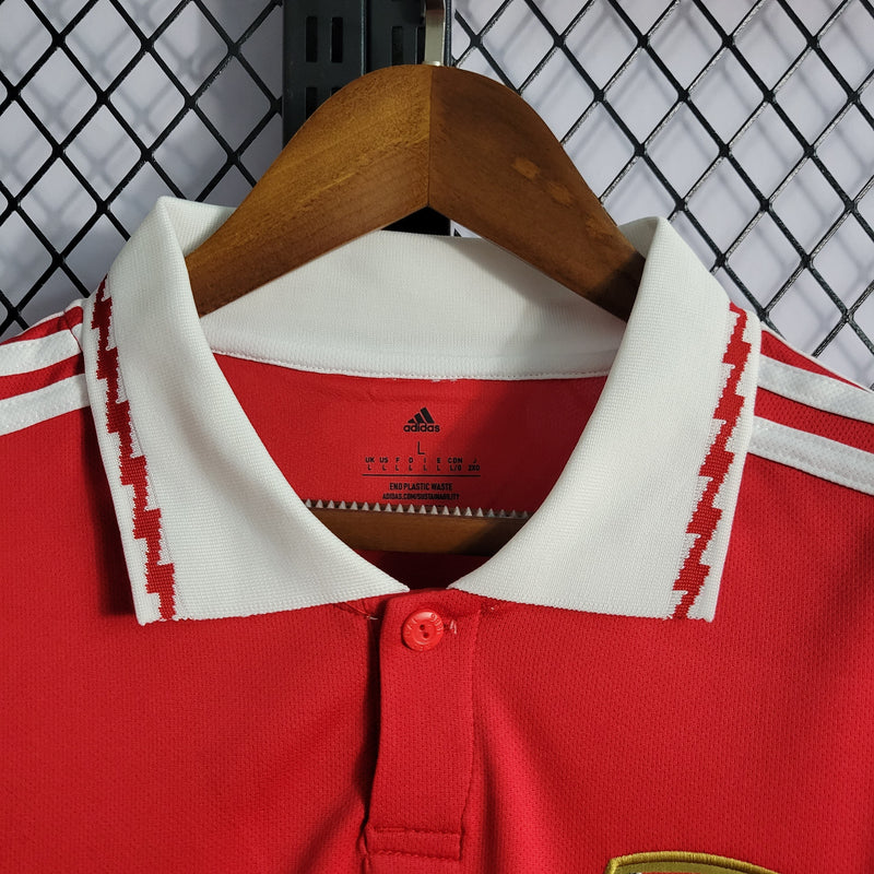camisa-arsenal-home-1-titular-2022-23-adidas-torcedor-masculina-masculino-vermelha-vermelho-branco-branca-emirates-fly-better-odegaard-gabriel-jesus-martinelli-magalhães
