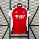 camisa-arsenal-home-titular-1-2024-25-adidas-torcedor-masculina-vermelha-vermelho-branco-branca-azul-emirates-fly-better