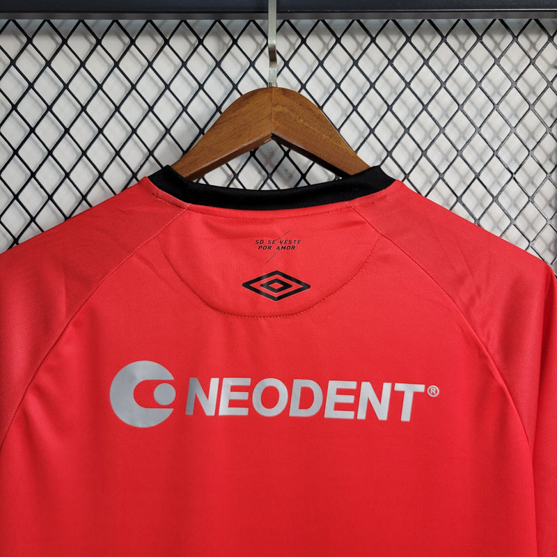 camisa-athletico-paranaense-home-titular-1-2023-24-umbro-torcedor-masculina-preto-preta-vermelha-vermelho