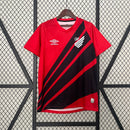 camisa-athletico-paranaense-home-titular-1-2024-25-umbro-torcedor-masculina-preto-preta-vermelha-vermelho