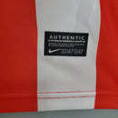 camisa-atletico-de-madrid-home-titular-1-2013-14-nike-retro-masculina-masculino-branca-branco-vermelha-vermelho-azul-azerbaijan

