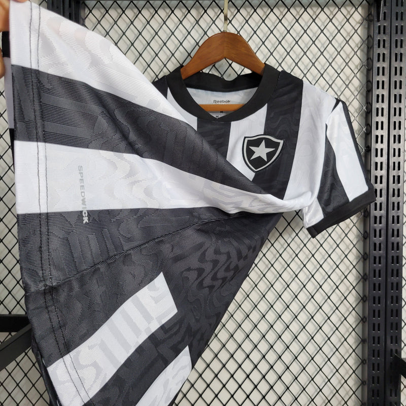 camisa-botafogo-feminina-torcedor-home-titular-1-2023-24-reebok-branco-branca-preta-preto
