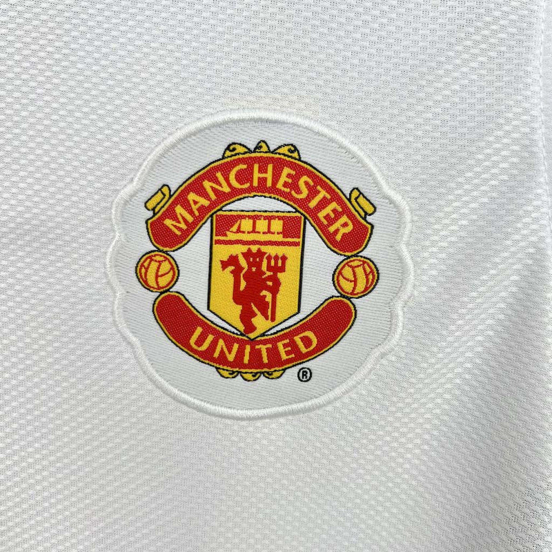 camisa-manchester-united-diabos-vermelhos-away-reserva-2-2008-09-nike-retro-masculina-masculino-aig-final-roma-2009-branca-branco-azul-nani-cristiano-ronaldo-cr7-rooney-scholes-giggs-anderson-valencia-evra