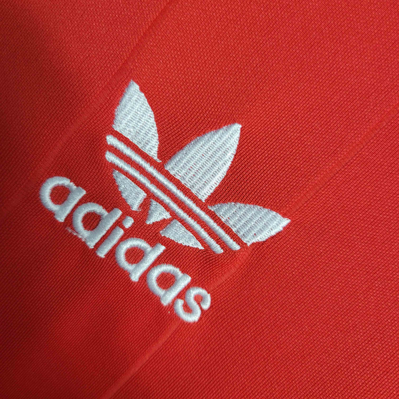camisa-manchester-united-diabos-vermelhos-home-titular-1-1984-85-adidas-retro-masculina-masculino-sharp-vermelha-vermelho-branca-branco-hughes