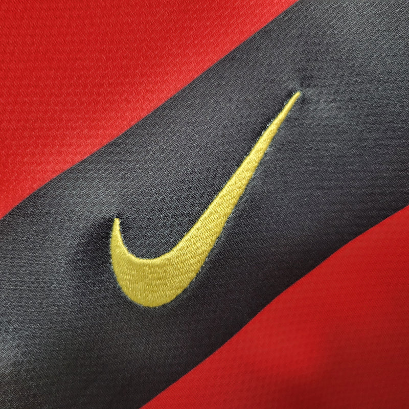 camisa-manga-longa-comprida-masculina-masculino-flamengo-mengo-fla-home-titular-1-2008-09-nike-retro-dourada-dourado-dorado-dorada-preto-preta-vermelha-vermelho-adriano-imperador
