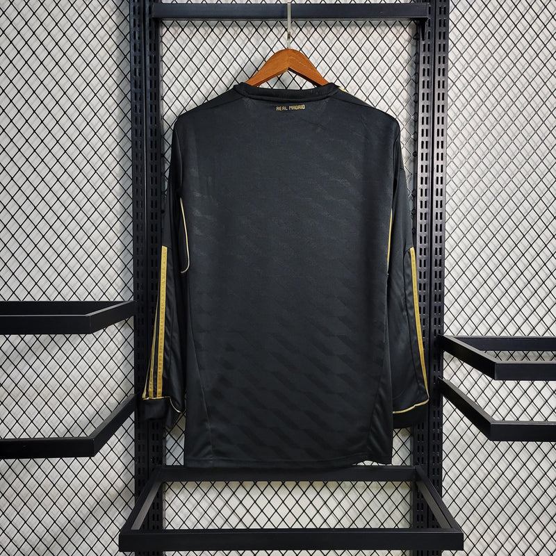camisa-manga-longa-comprida-real-madrid-madri-away-reserva-2-2011-12-adidas-bwin-retro-vintage-masculina-masculino-dourado-dourada-dorado-dorada-preto-preta-cr7-cristiano-ronaldo-higuain-kaka-di-maria-xabi-alonso-ozil-sergio-ramos-marcelo-khedira
