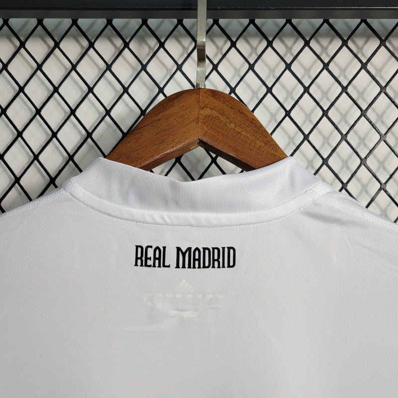 camisa-manga-longa-comprida-real-madrid-madri-home-titular-1-2010-11-adidas-com-bwin-retro-vintage-masculina-masculino-branca-branco-azul-cr7-cristiano-ronaldo-benzema-higuain-kaka-di-maria-xabi-alonso-ozil-sergio-ramos-marcelo-khedira