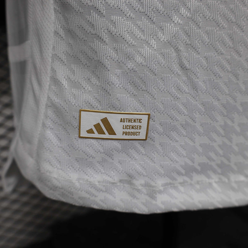 camisa-manga-longa-comprida-real-madrid-madrid-home-1-titular-2024-25-adidas-emirates-fly-better-jogador-masculina-masculino-preto-preta-branco-branca-vini-jr-mbappe-rodrygo-modric-bellingham-endrick-valverde-camavinga-carvajal-lucas-vasquez
