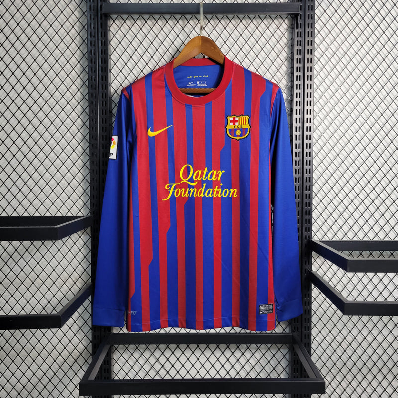 camisa-manga-longa-masculina-barcelona-barca-home-titular-1-2011-12-nike-retro-azul-vermelho-vermelha-qatar-foundation-fcb-messi-neymar-iniesta-xavi
