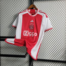 camisa-masculina-adidas-ajax-home-titular-1-2023-24-torcedor-vermelha-vermelho-branco-branca-amsterdam-ziggo

