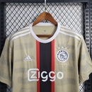 camisa-masculina-adidas-ajax-third-terceira-3-2023-24-torcedor-preta-preto-branco-branca-bege-amsterdam-ziggo
