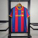 camisa-masculina-barcelona-barca-home-titular-1-2010-11-nike-retro-azul-vermelho-vermelha-amarela-amarelo-unicef-fcb-messi-ronaldinho-xavi-iniesta-pique-puyol
