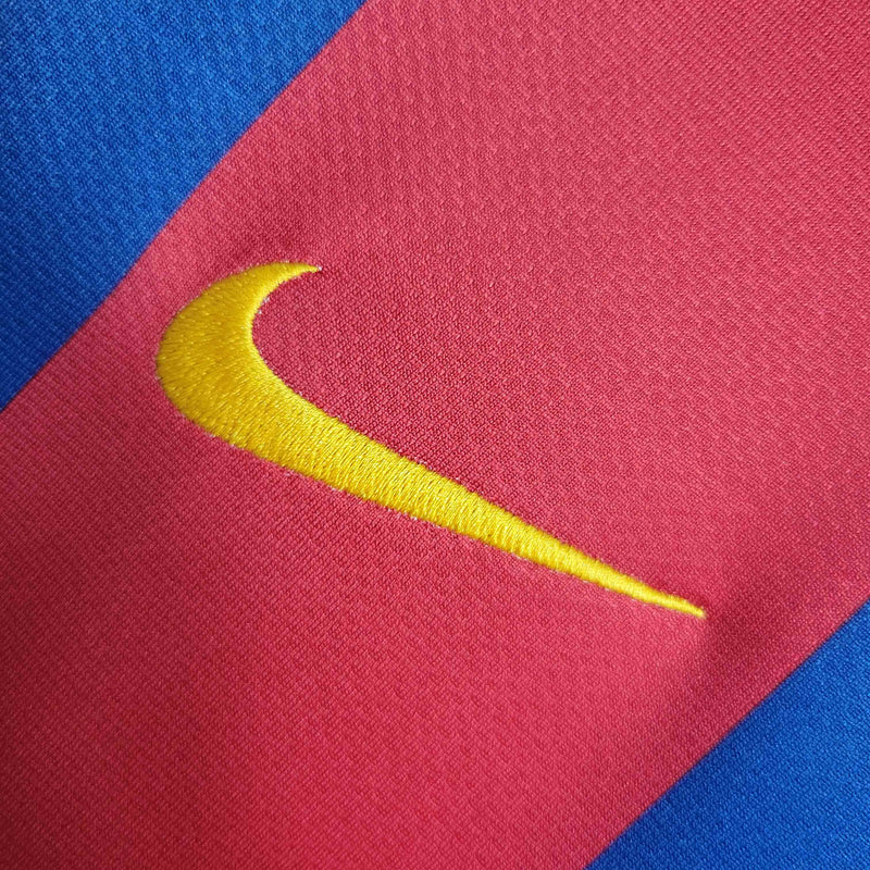 camisa-masculina-barcelona-barca-home-titular-1-2010-11-nike-retro-azul-vermelho-vermelha-amarela-amarelo-unicef-fcb-messi-ronaldinho-xavi-iniesta-pique-puyol
