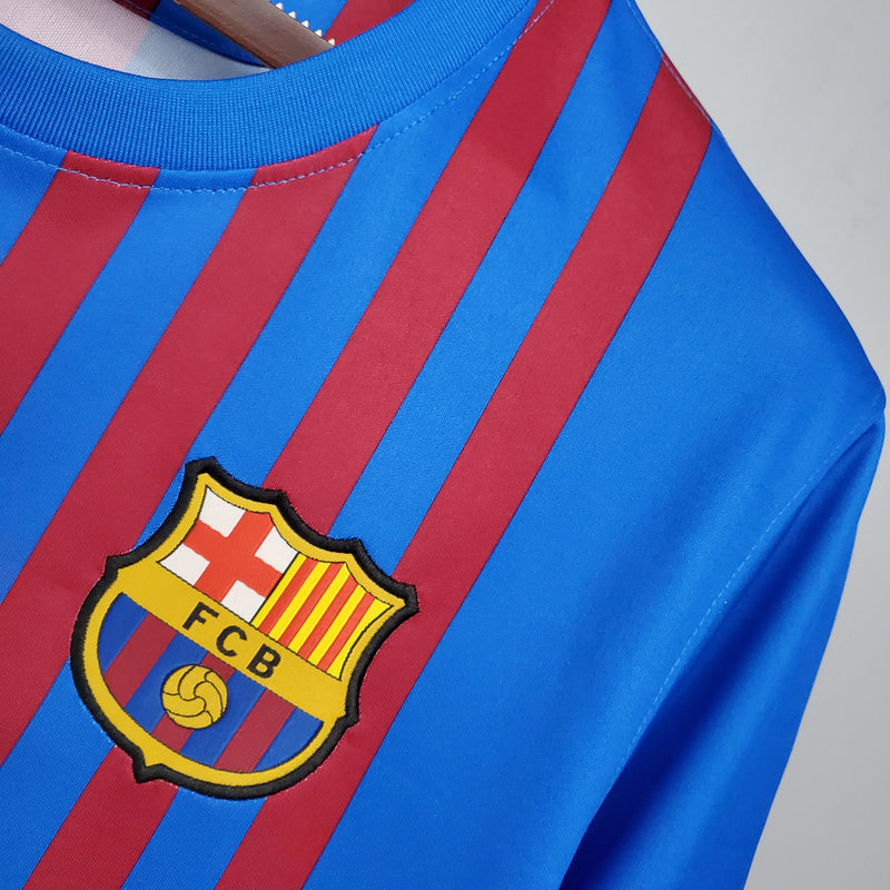 camisa-masculina-barcelona-barca-home-titular-1-2021-22-nike-torcedor-azul-vermelho-vermelha-rakuten-unicef-fcb-messi-suarez-iniesta-neymar

