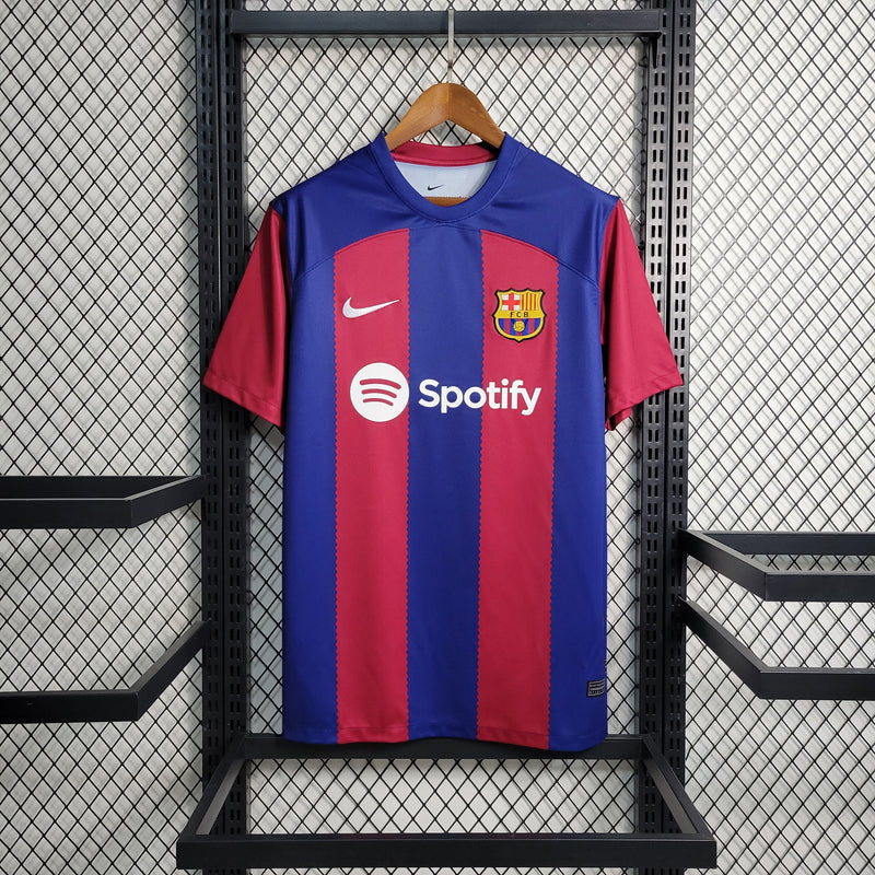 camisa-masculina-barcelona-barca-home-titular-1-2023-24-nike-torcedor-azul-vermelho-vermelha-spotify-fcb-messi-suarez-neymar
