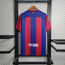 camisa-masculina-barcelona-barca-home-titular-1-2023-24-nike-torcedor-azul-vermelho-vermelha-spotify-fcb-messi-suarez-neymar
