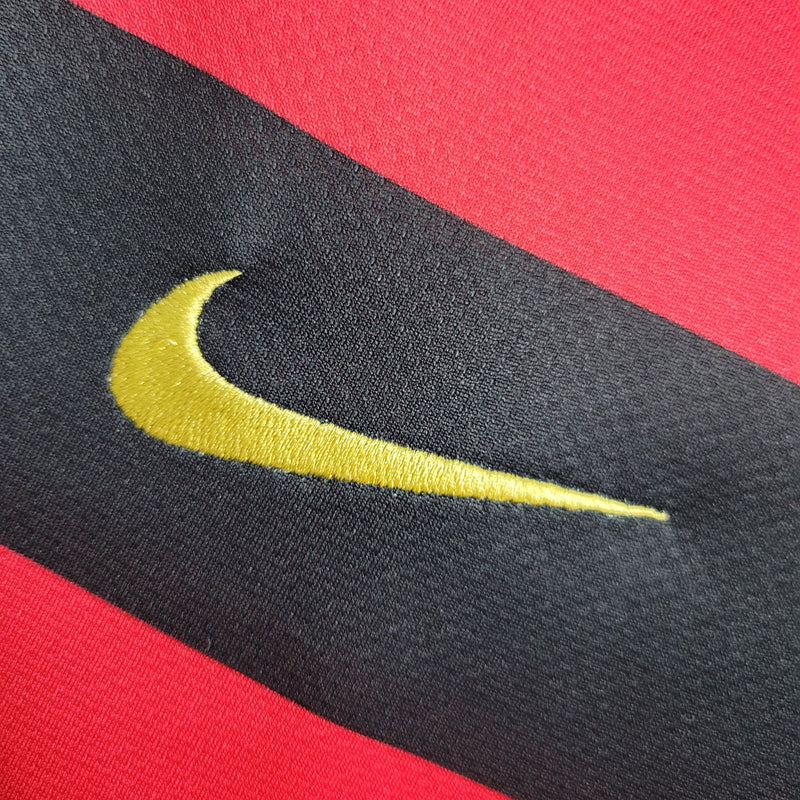 camisa-masculina-fla-flamengo-mengo-mengao-home-titular-1-2008-09-nike-retro-preto-preta-vermelha-vermelho-dorado-dorada-dourada-dourado-adriano-imperador
