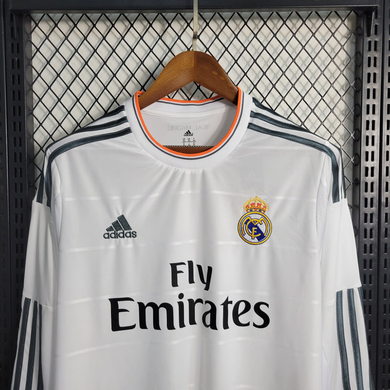 camisa-masculina-manga-longa-home-titular-1-real-madrid-madri-2013-14-adidas-retro-branco-branca-preto-preta-ronaldo-cr7-fly-emirates-laranja