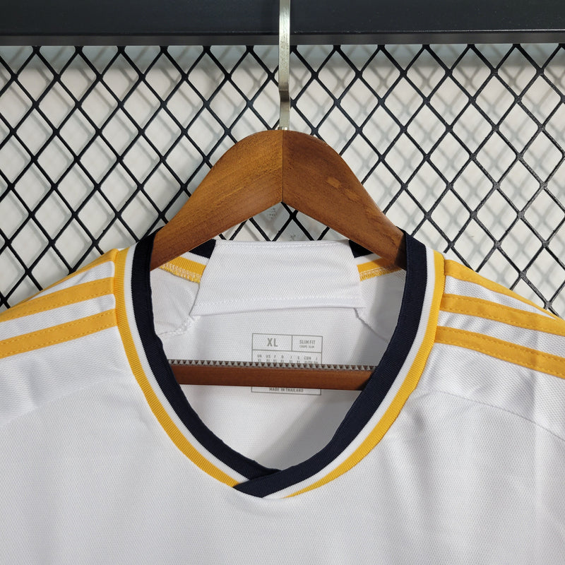 camisa-masculina-manga-longa-real-madrid-madri-home-titular-1-2023-24-adidas-retro-amarelo-amarela-branca-branco-ronaldo-kroos-vini-jr-cr7-fly-emirates-better
