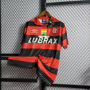 camisa-masculina-masculino-flamengo-mengo-fla-home-titular-1-1995-umbro-retro-preto-preta-vermelha-vermelho-br-lubrax-petrobras
