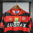 camisa-masculina-masculino-flamengo-mengo-fla-home-titular-1-1995-umbro-retro-preto-preta-vermelha-vermelho-br-lubrax-petrobras

