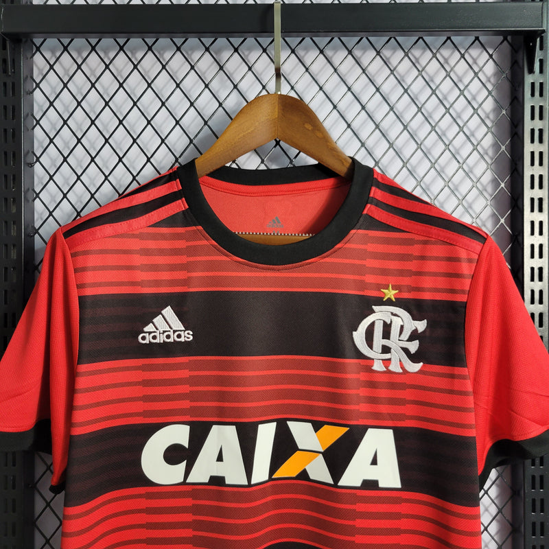 camisa-masculina-masculino-flamengo-mengo-fla-home-titular-1-2018-19-adidas-retro-preto-preta-vermelha-vermelho-mrv-caixa
