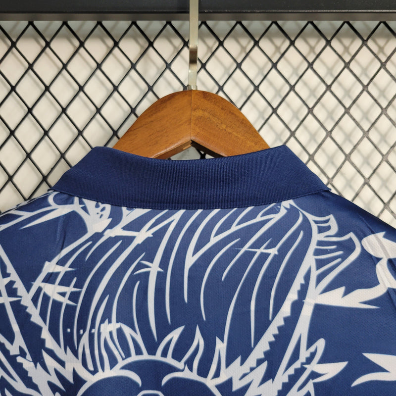 camisa-masculina-real-madrid-madri-2023-24-torcedor-azul-branco-branca-ronaldo-cr7-kroos-vini-jr-fly-emirates-dragao