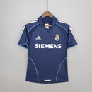camisa-masculina-real-madrid-madri-away-reserva-2-2005-06-retro-azul-braco-branca-ronaldo-cr7-siemens