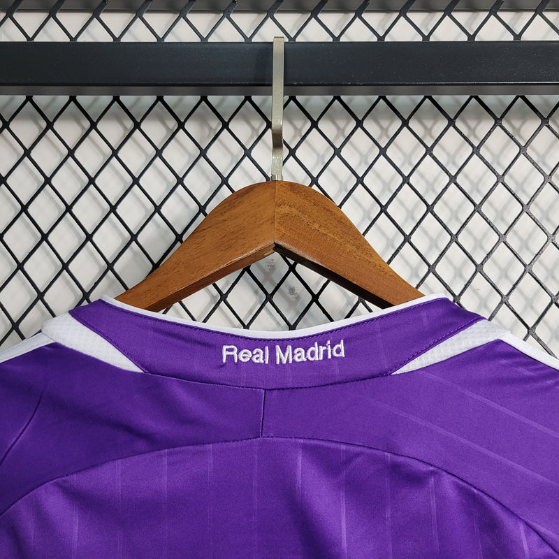 camisa-masculina-real-madrid-madri-away-reserva-2-2006-07-adidas-retro-branca-branco-roxa-roxo-cinza-ronaldo-cr7-benq-siemens